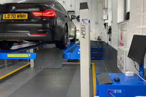 Class 4 MOT Bay - Grip Tyres, Bicester Picture 1 1